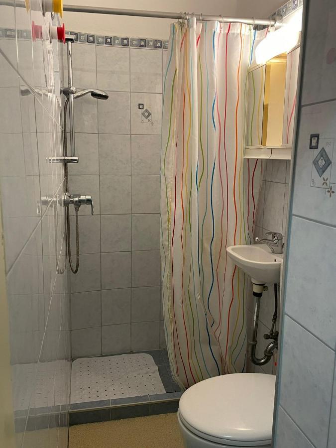 Apartment 1080 Wina Bagian luar foto
